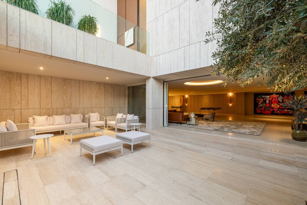 Luxury-Villa-for-sale-in-Dubai4.jpg
